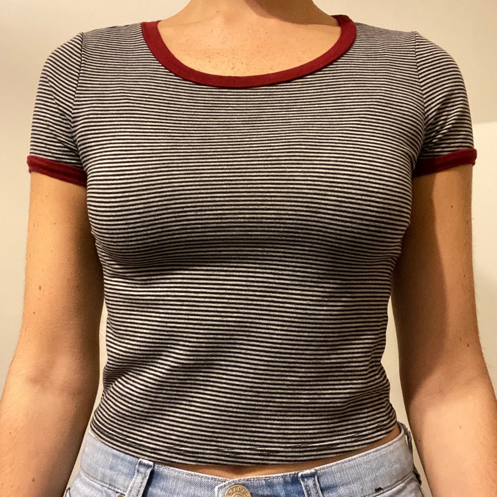 Short Sleeve Striped Cropped Tee